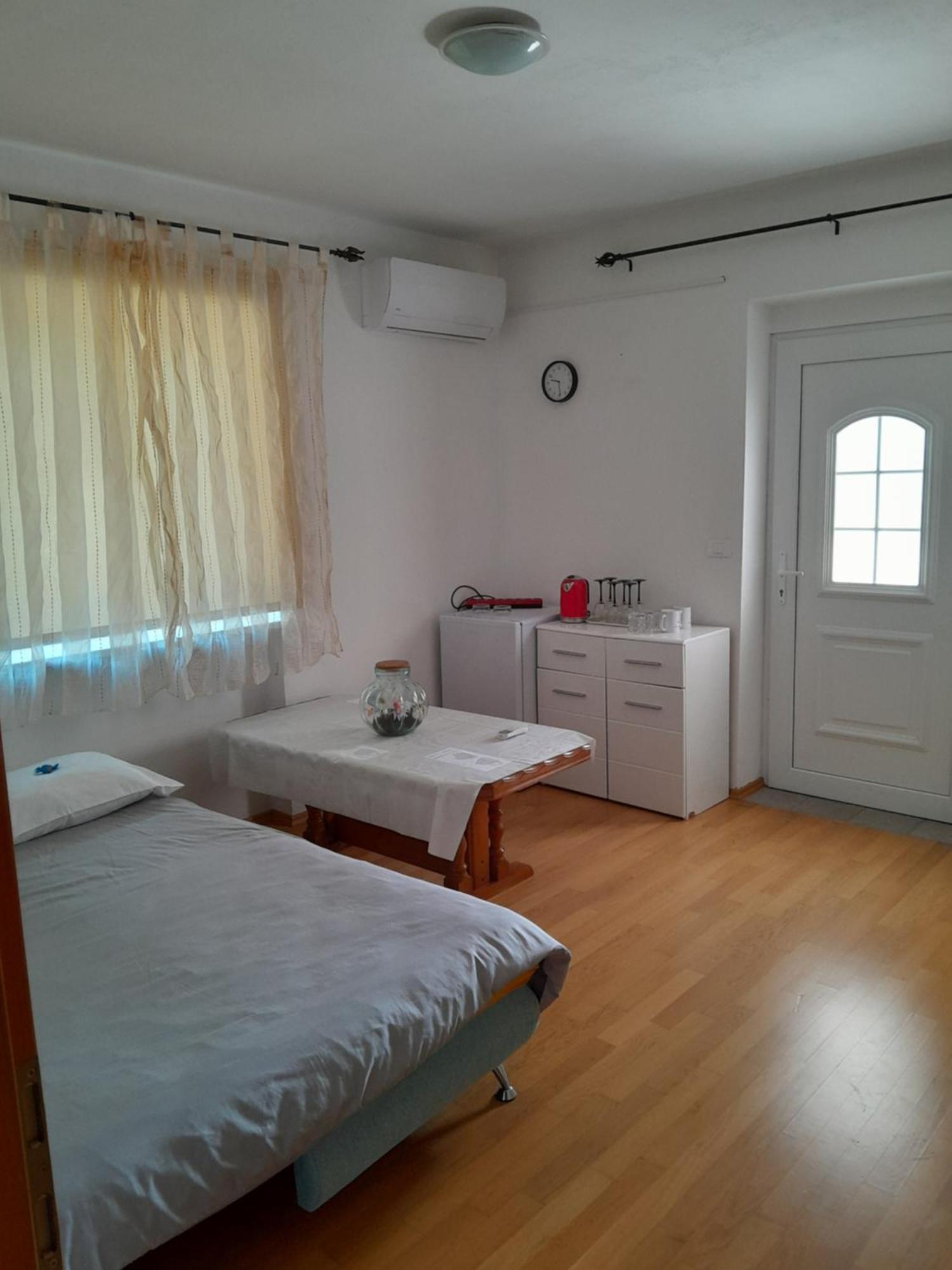 Apartmaji Strunjan Eksteriør billede